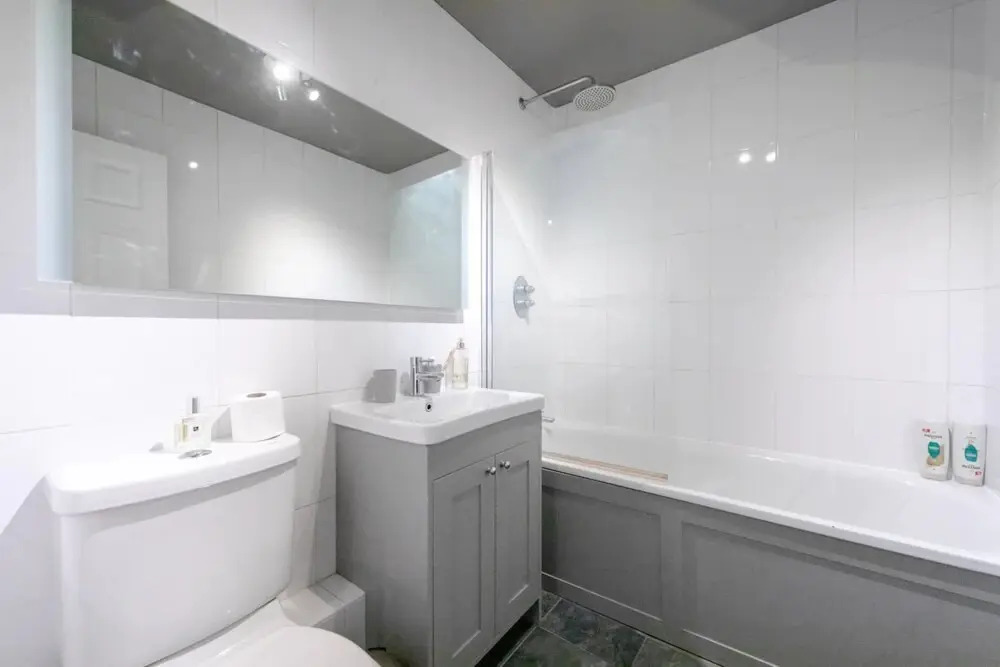 Spacious 2 Bedroom Flat in Wandsworth