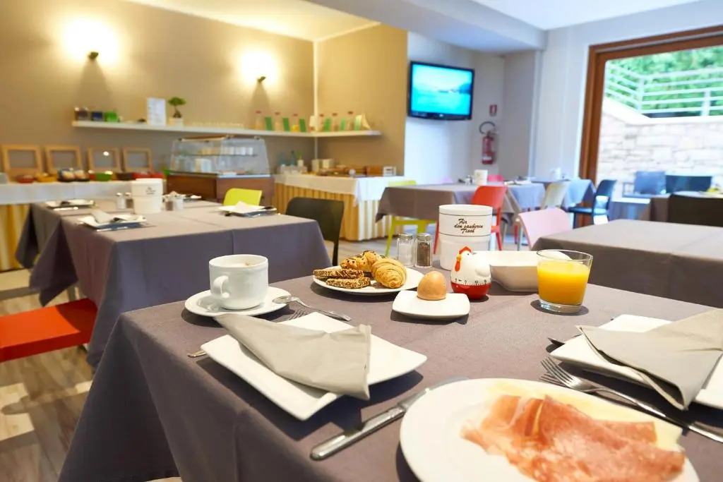 Hotel Vacanze 2000