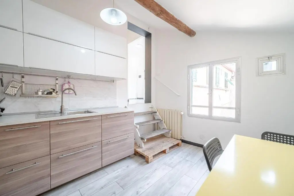 NEW!Apt 2 min walk from the Beach of Voltri