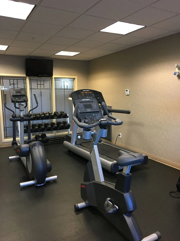 Holiday Inn Express & Suites Medicine Hat by IHG