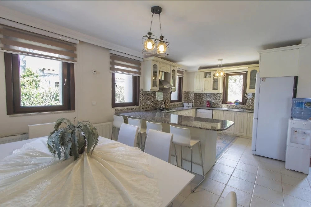 Villa Siesta by Villamnet