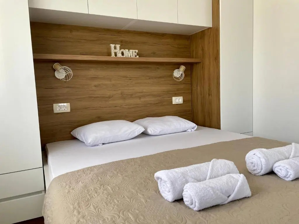 La Mer Apartments Kotor