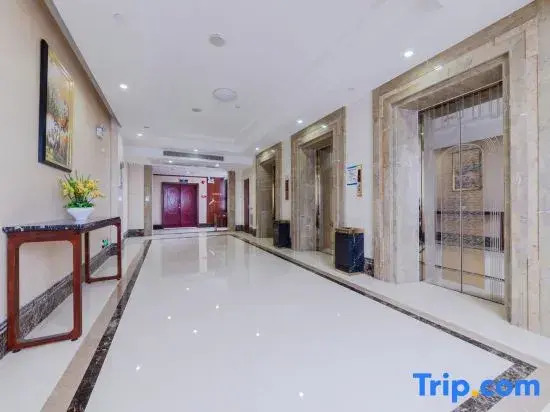 Yangjiang Yintai Hotel (Baili Plaza Branch)