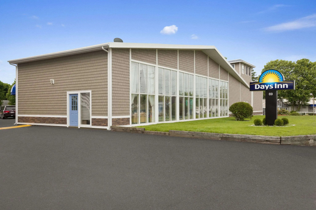 Days Inn by Wyndham - Cape Cod