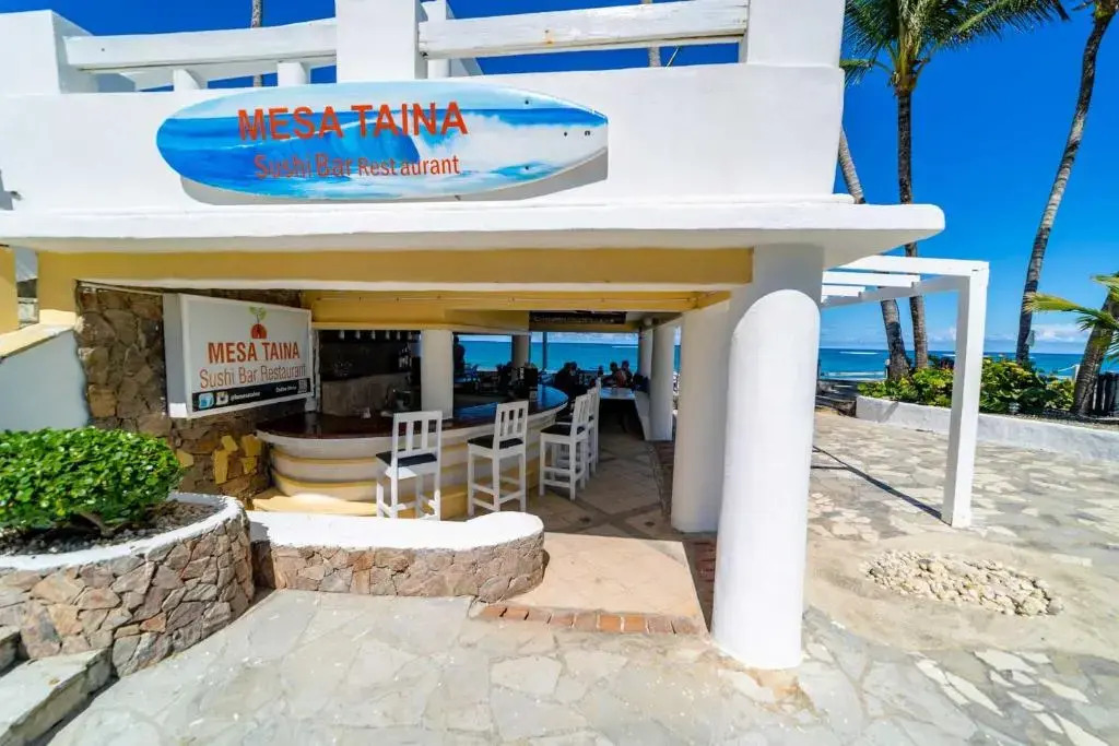 KITE BEACH Oceanfront LUXURY 2 BEDROOM - All new in 2022