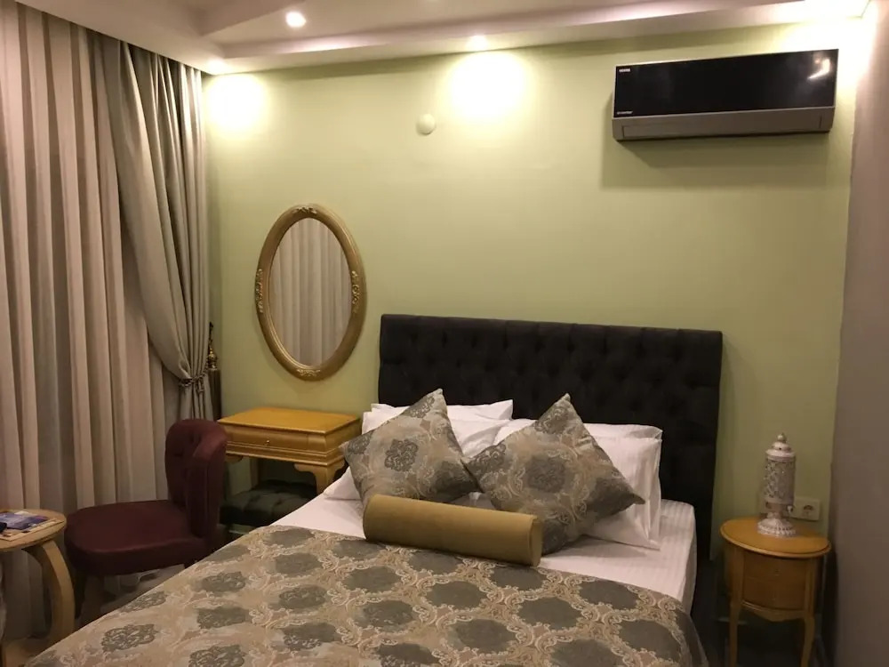 Itimat Hotel