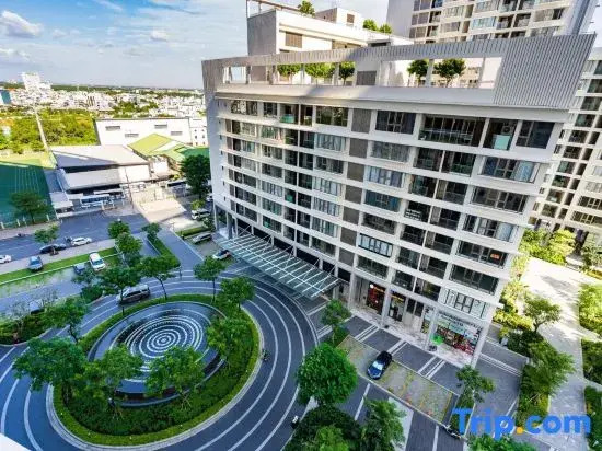 The Peak MidTown Saigon Apartments
