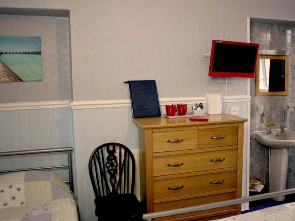 Devon View Guesthouse Swansea