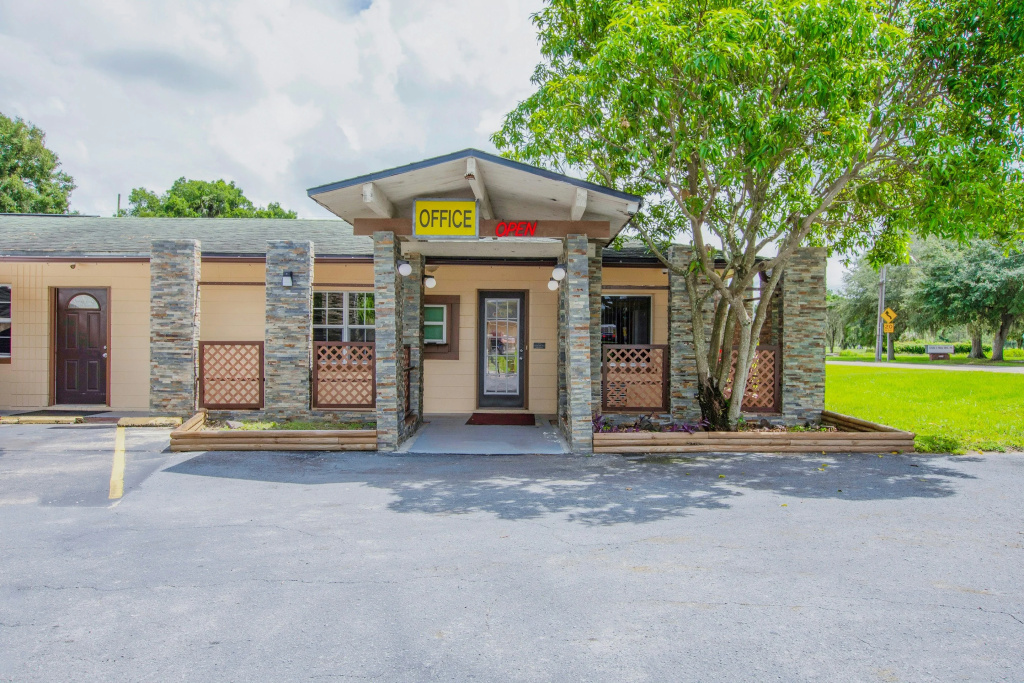 OYO Superior Budget Inn Bartow