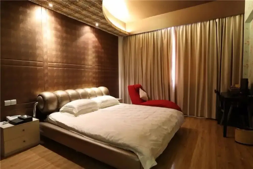 Pingguo Hotel