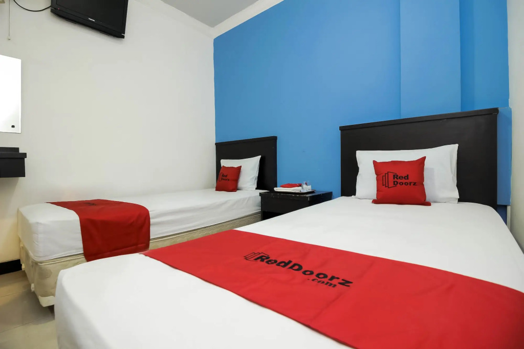 RedDoorz near OPI Mall Palembang 2