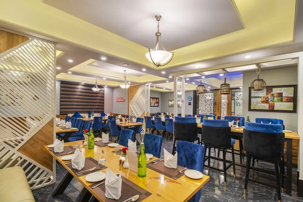 Hotel Sejour Luxury Srinagar