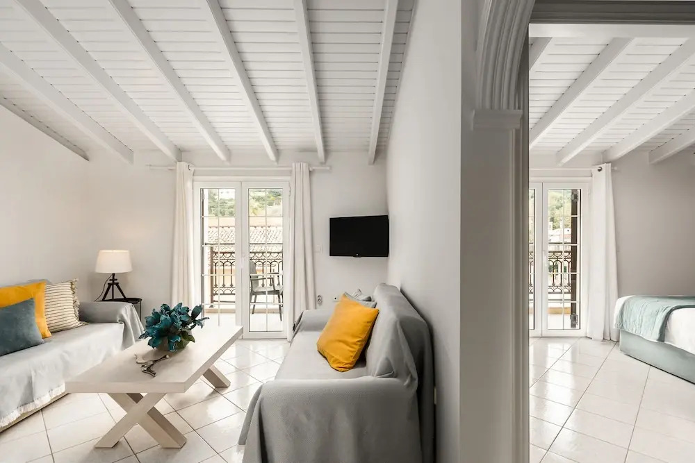 The Seaview Corner Apartments by Konnect, Ipsos