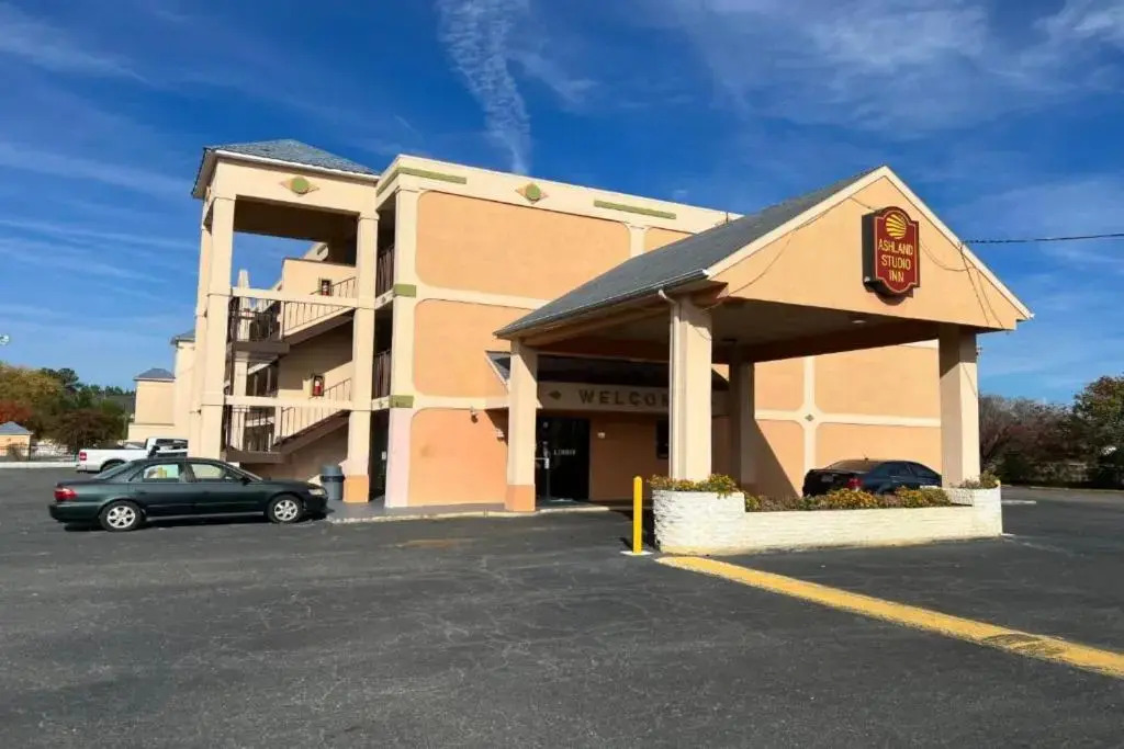 Ashland Studio Inn Richmond North near Kings Dominion -Listing Partner