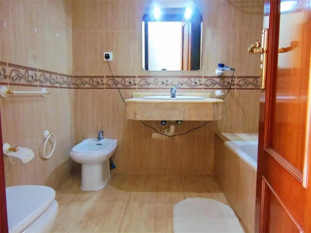 Apartment With 2 Bedrooms in Benalmádena, With Wonderful sea View, Poo