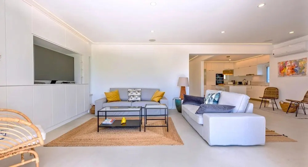 Old Village Area, Your Perfect Vilamoura Getaway, Private Pool, AC & Wifi
