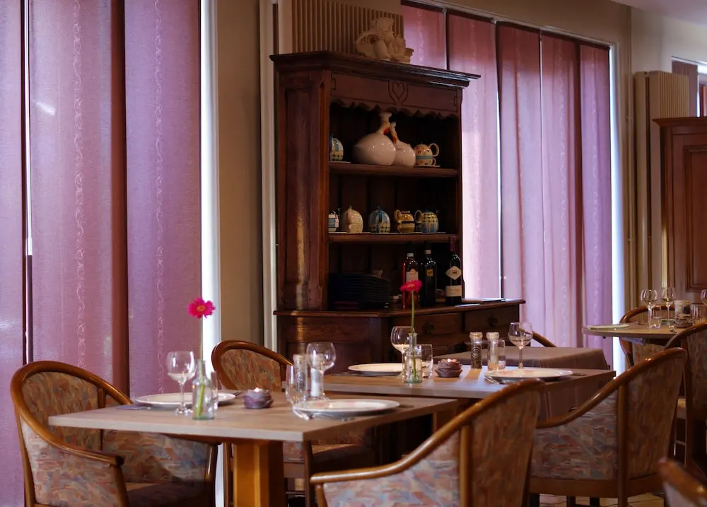 Hostellerie La Villa Des Roses