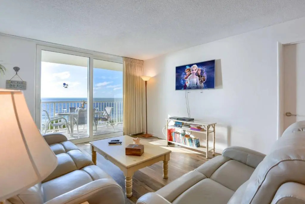607 Sandcastle I