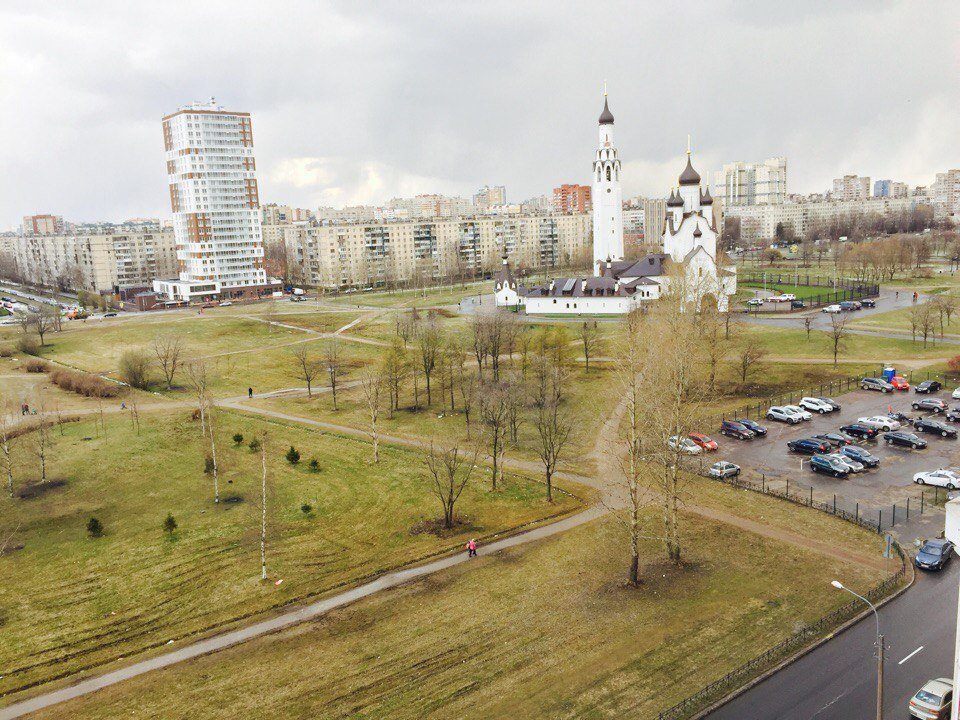 Antonova-Ovseenko Apartments