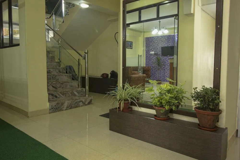 OYO 24177 Himadri Inn
