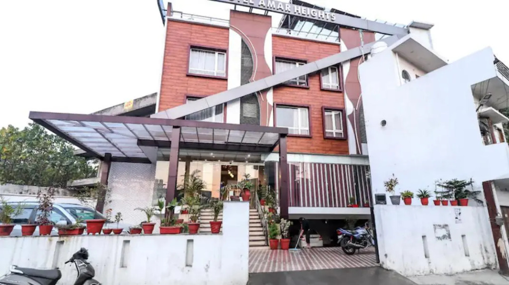 Hotel Amar Heights