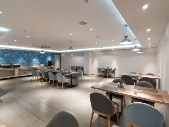 Homeinn Hotel (Guanyun Fuyuan Plaza Pedestrian Street)