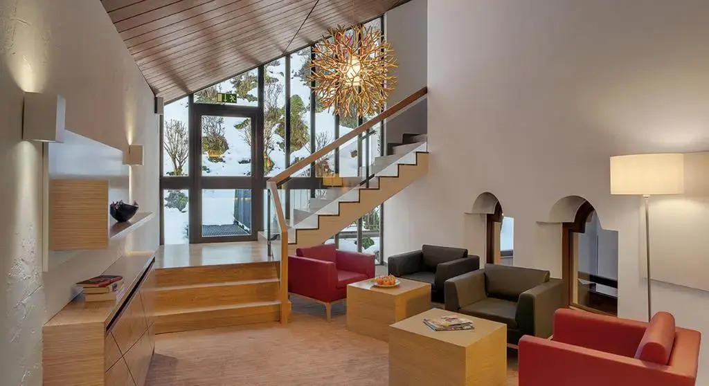 Hotel Holl