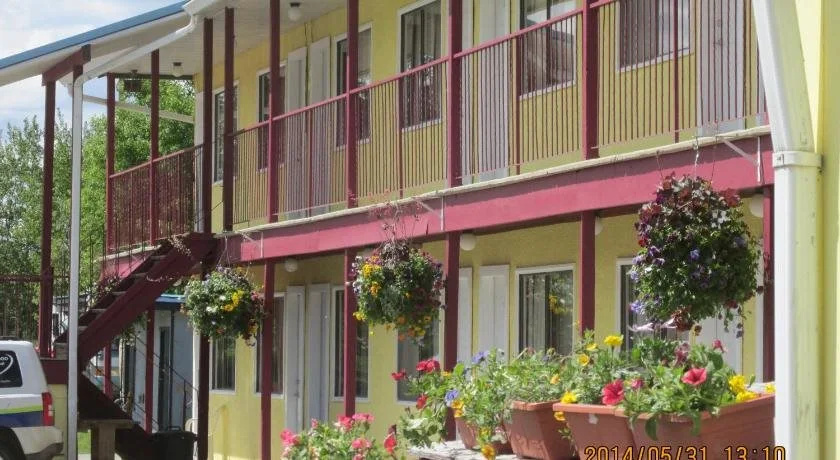 Westwood Motel 100 Mile House