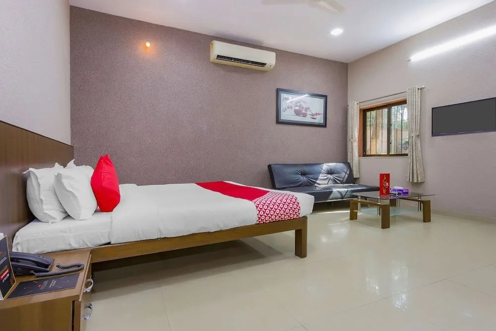 Oyo Flagship 24429 Oriental Rooms And Banquet