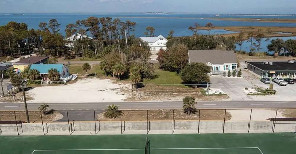 220 Holiday Isle 220 by ACP