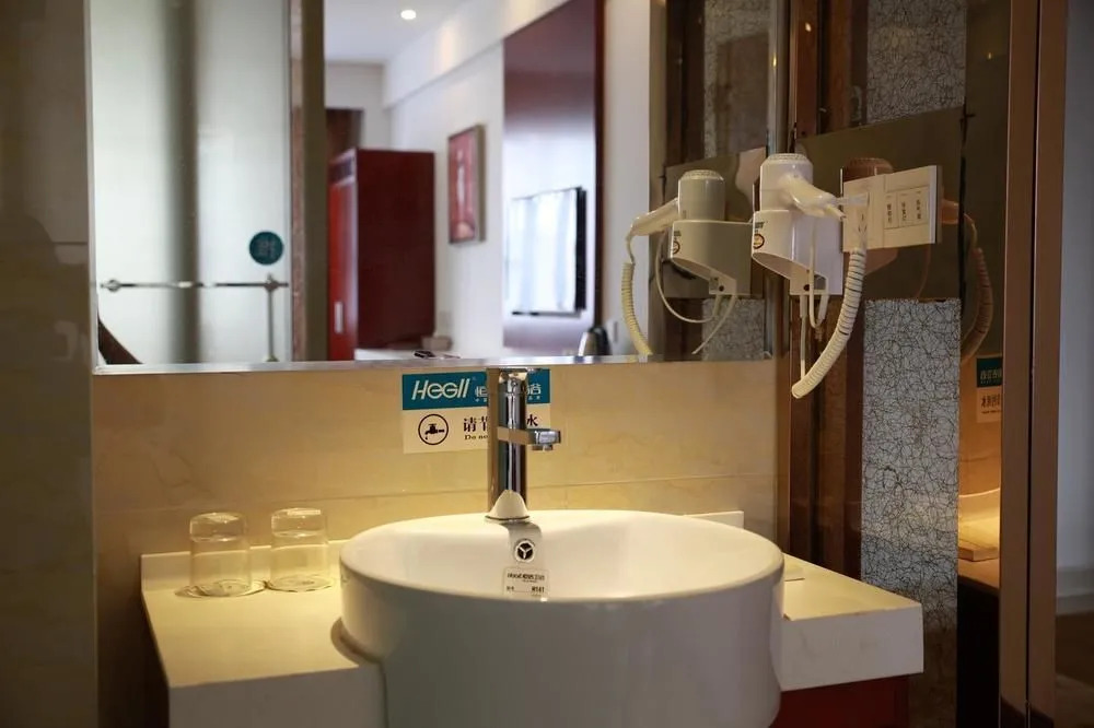 Honghu Jintai Hotel