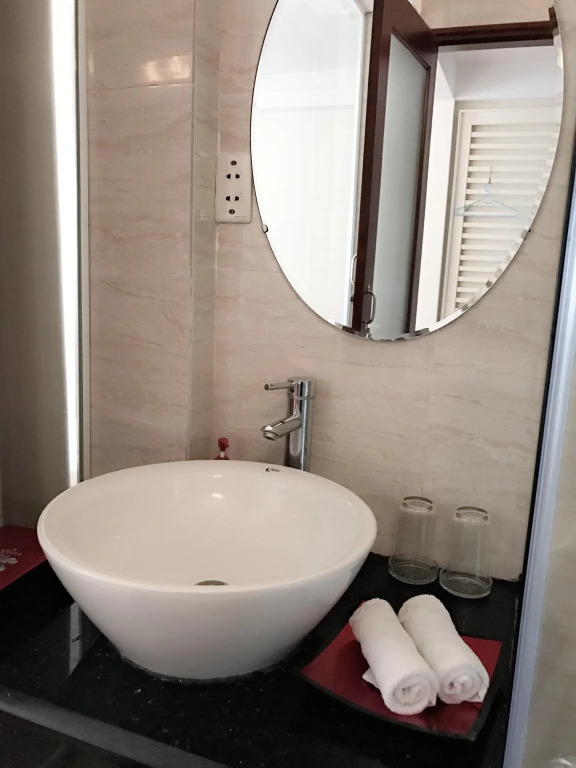 Super OYO Capital O 1173 Le Grand Hanoi Hotel - The Ruby
