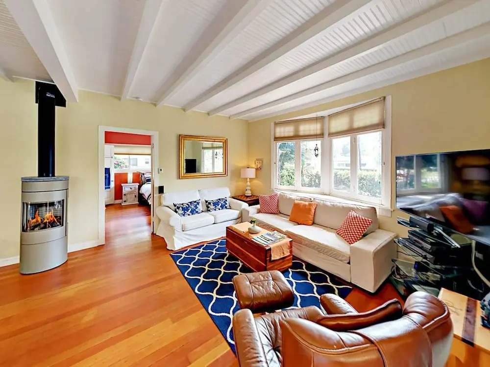 224 W Micheltorena Street House