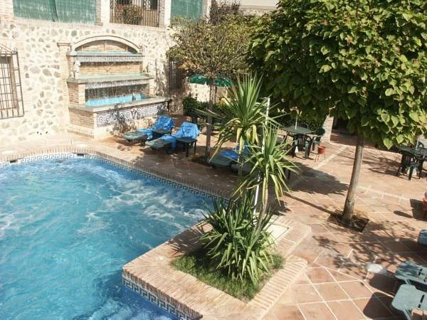 Hostal Descalzos