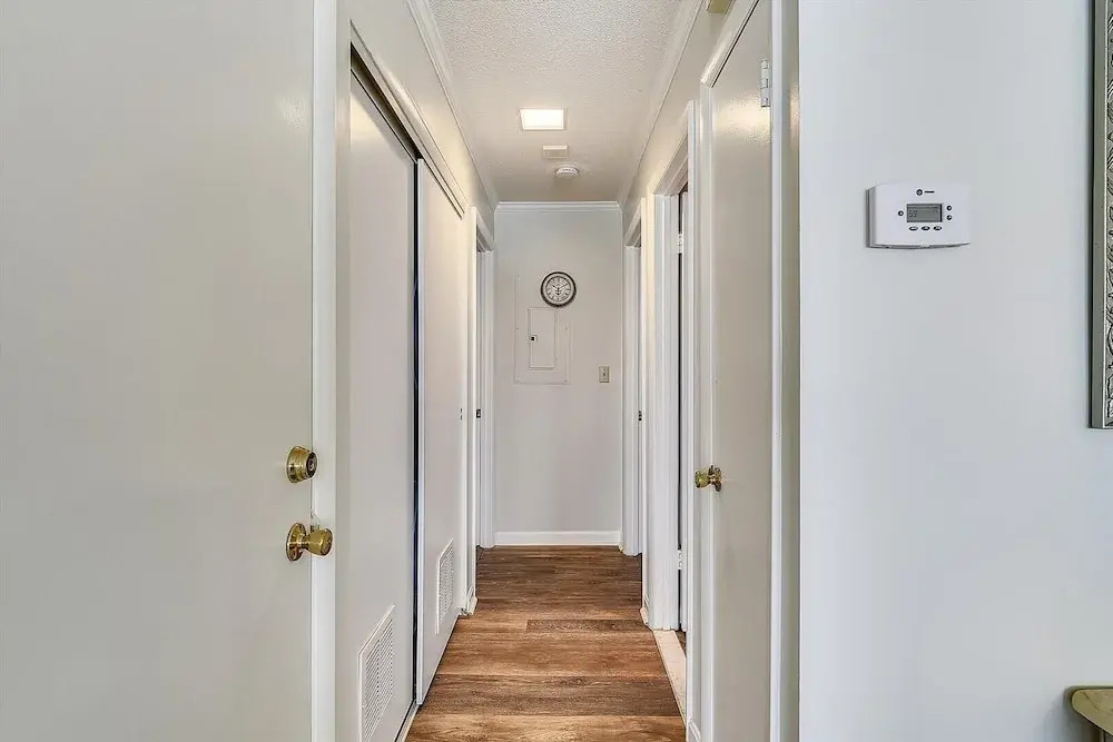 Harbour Island 403l 2 Bedroom Condo by RedAwning