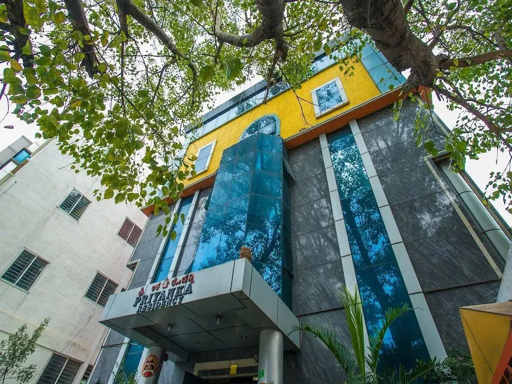 Priyanka Residency by OYO Rooms