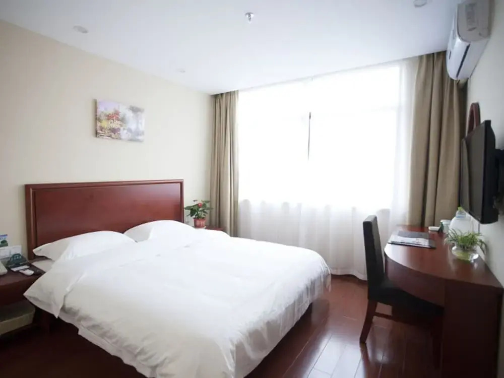 GreenTree Inn TaiZhou JingJiang RenMin S Road ZhongXu Road Business Ho