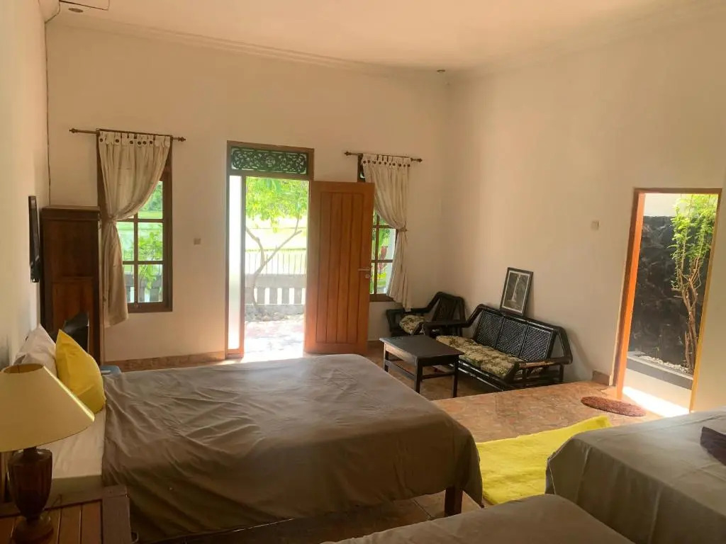 Lovina Vibes Hotel