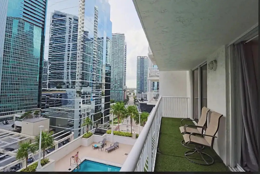 OneLuxStay in the Heart of Brickell