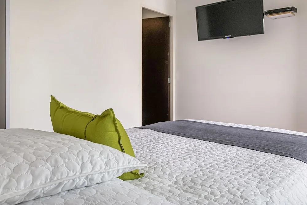 Hotel Bogota Alpes Castellana