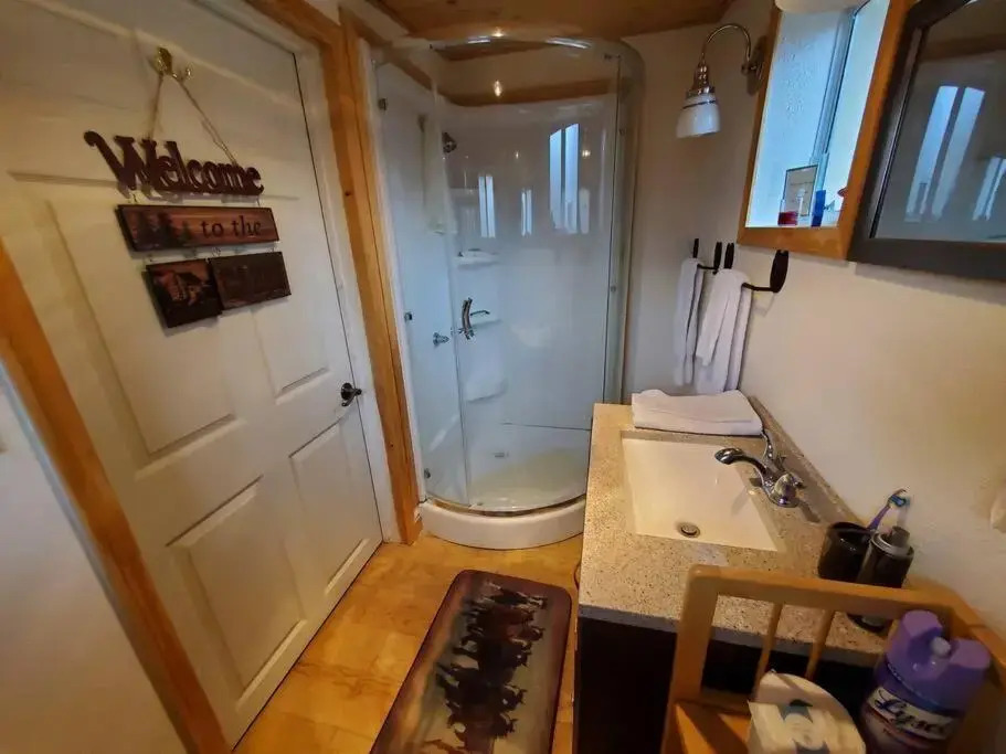 Cozy 3 Bedroom with Fireplace in Beautiful Ruidoso