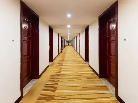 Jinhu Hotel