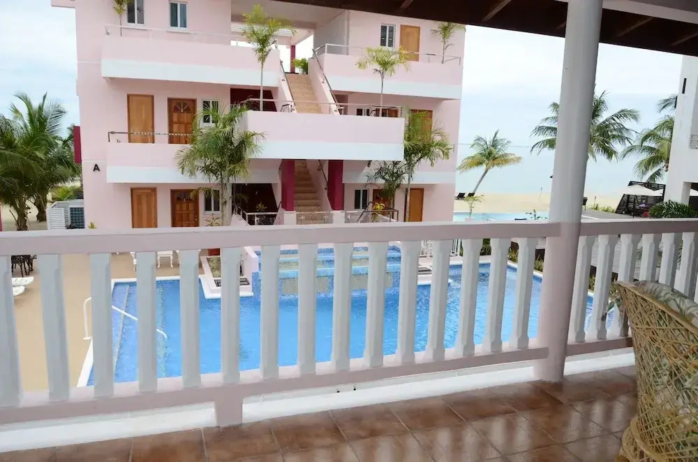 Miramar Suites