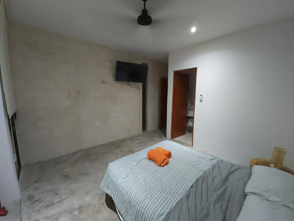 Quiet and peaceful house, all instalations are private, with pool and very close to the beach