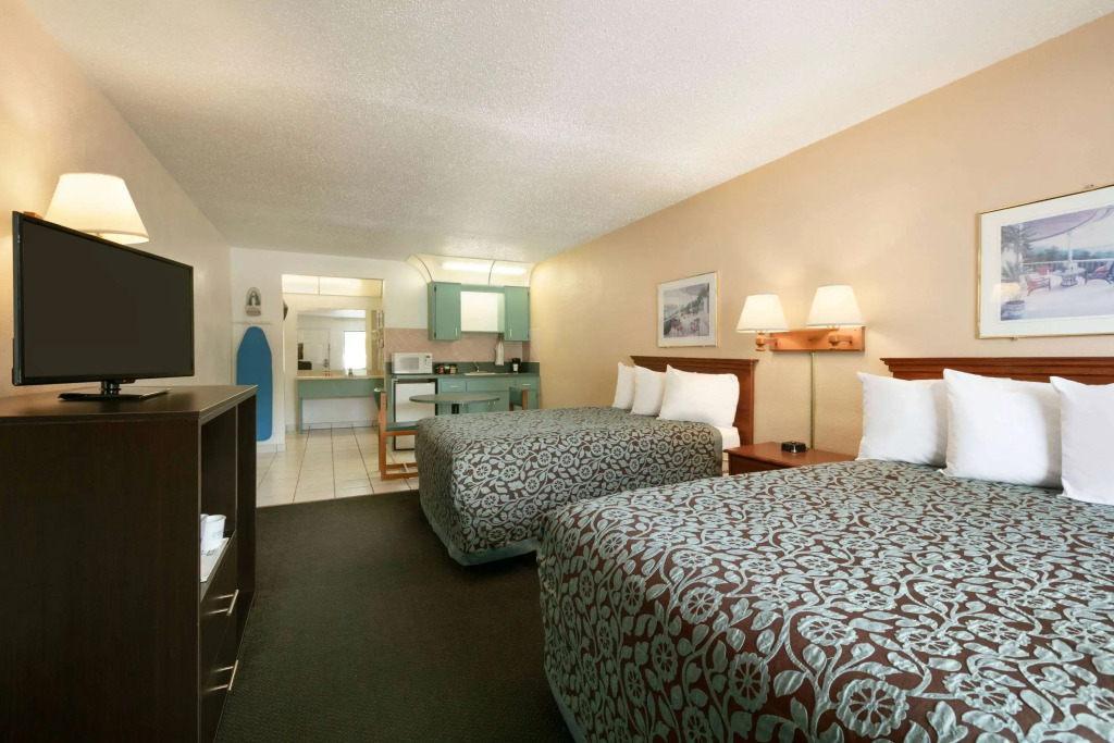 Days Inn by Wyndham Clearwater/Central