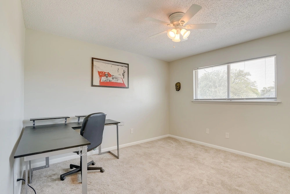 Bossier City Townhome w/ Patio + Outdoor Dining!