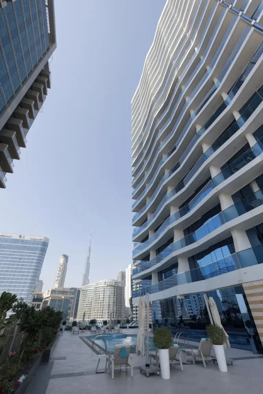 Waves Tower by KASCO