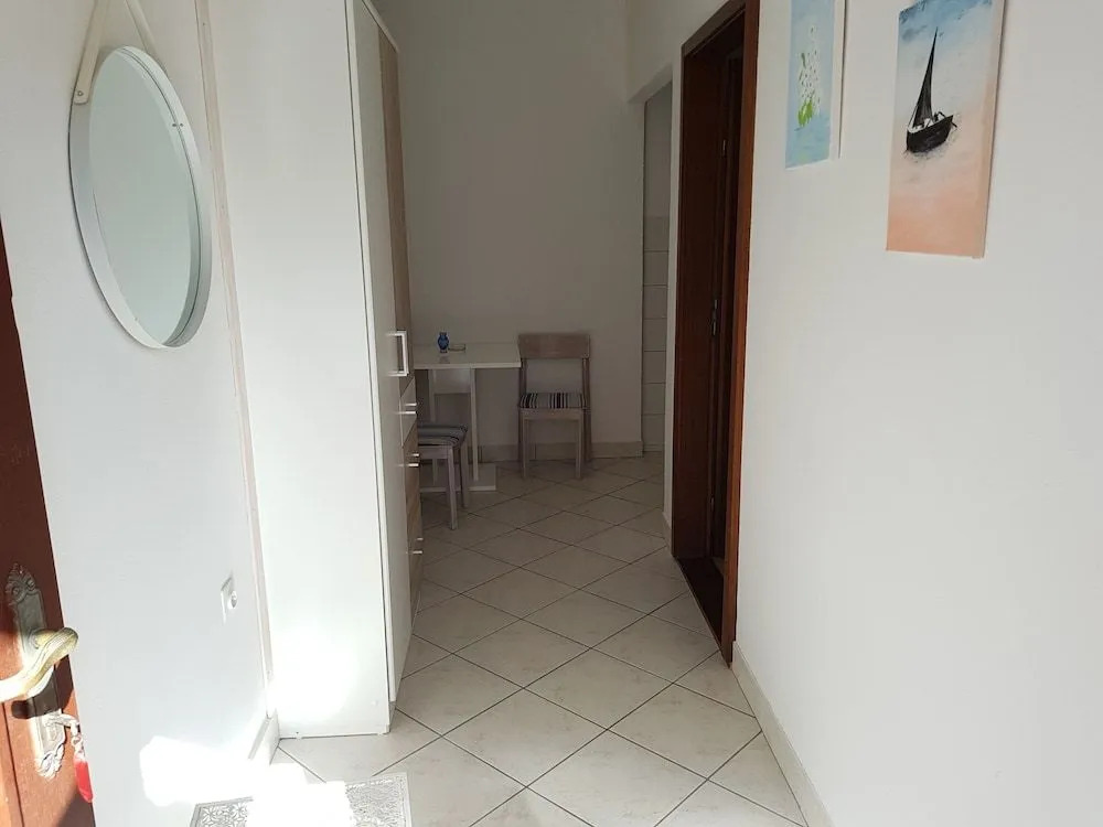 Apartments Dora