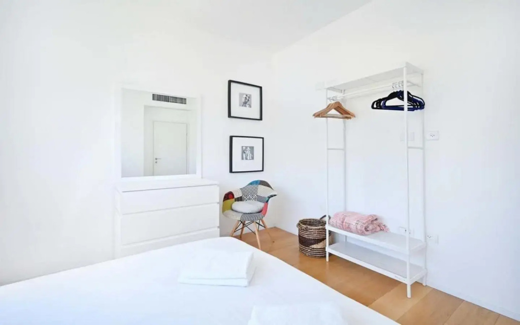 Sunny 3BR Penthouse near the Beach by HolyGuest