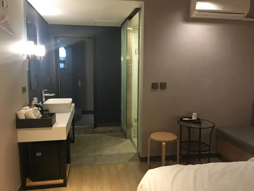 MOMO Hotel